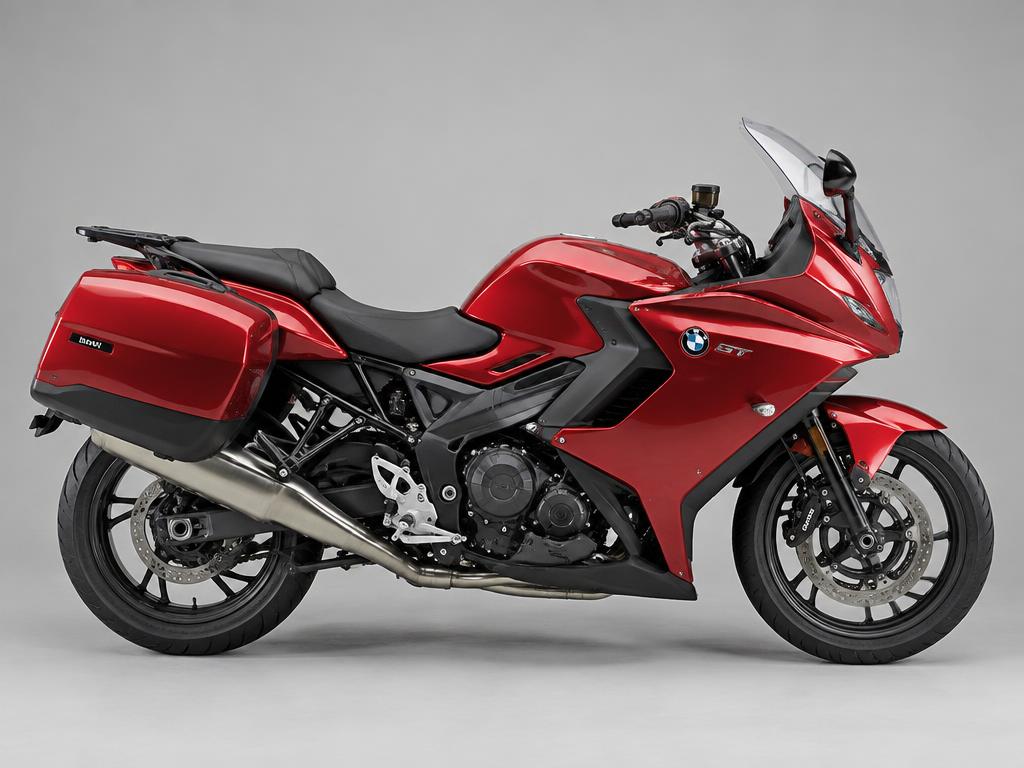 Moto Street 300
